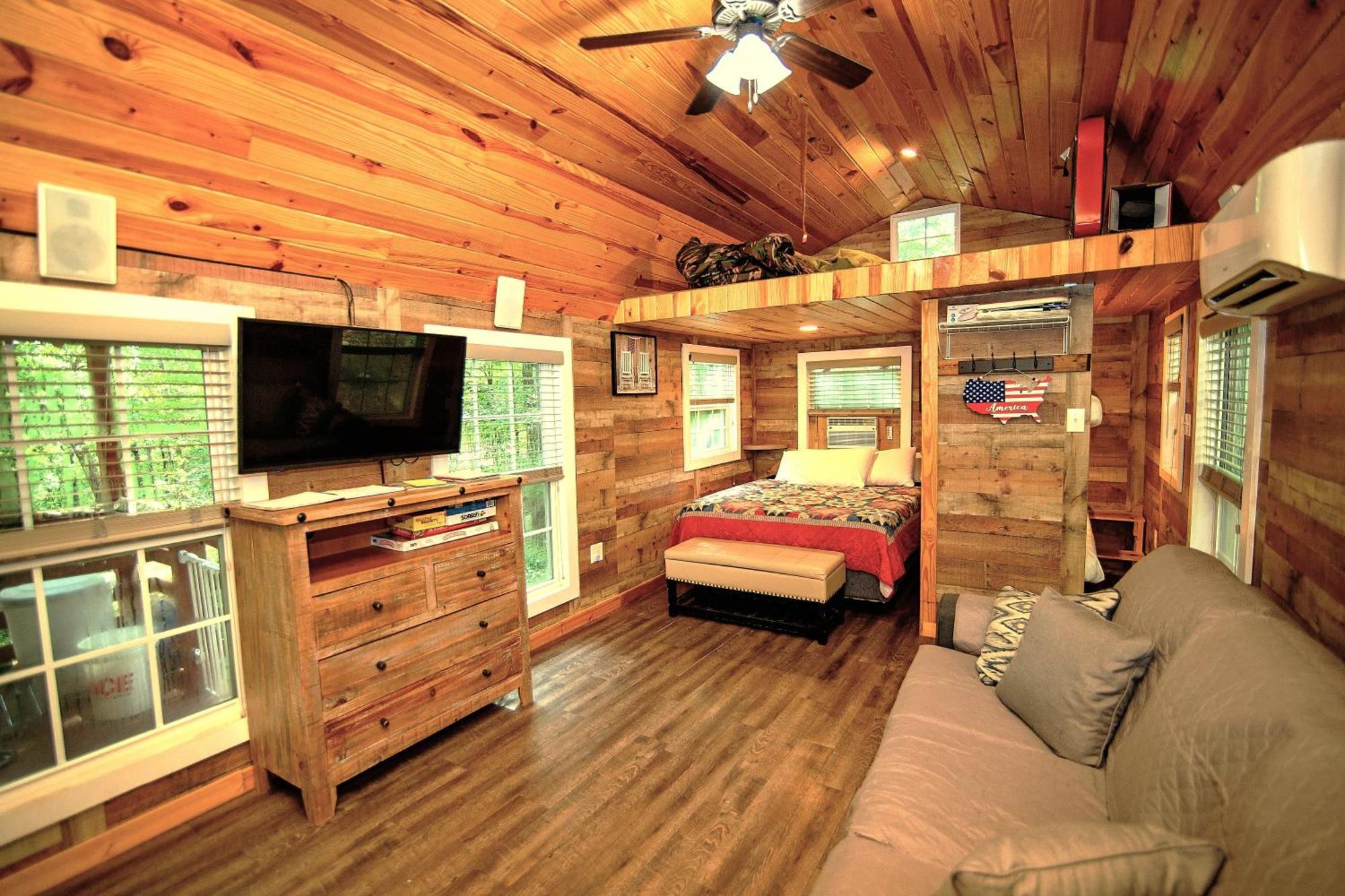 The Americana - Parker Creek Bend Cabins Мурфрисборо Экстерьер фото