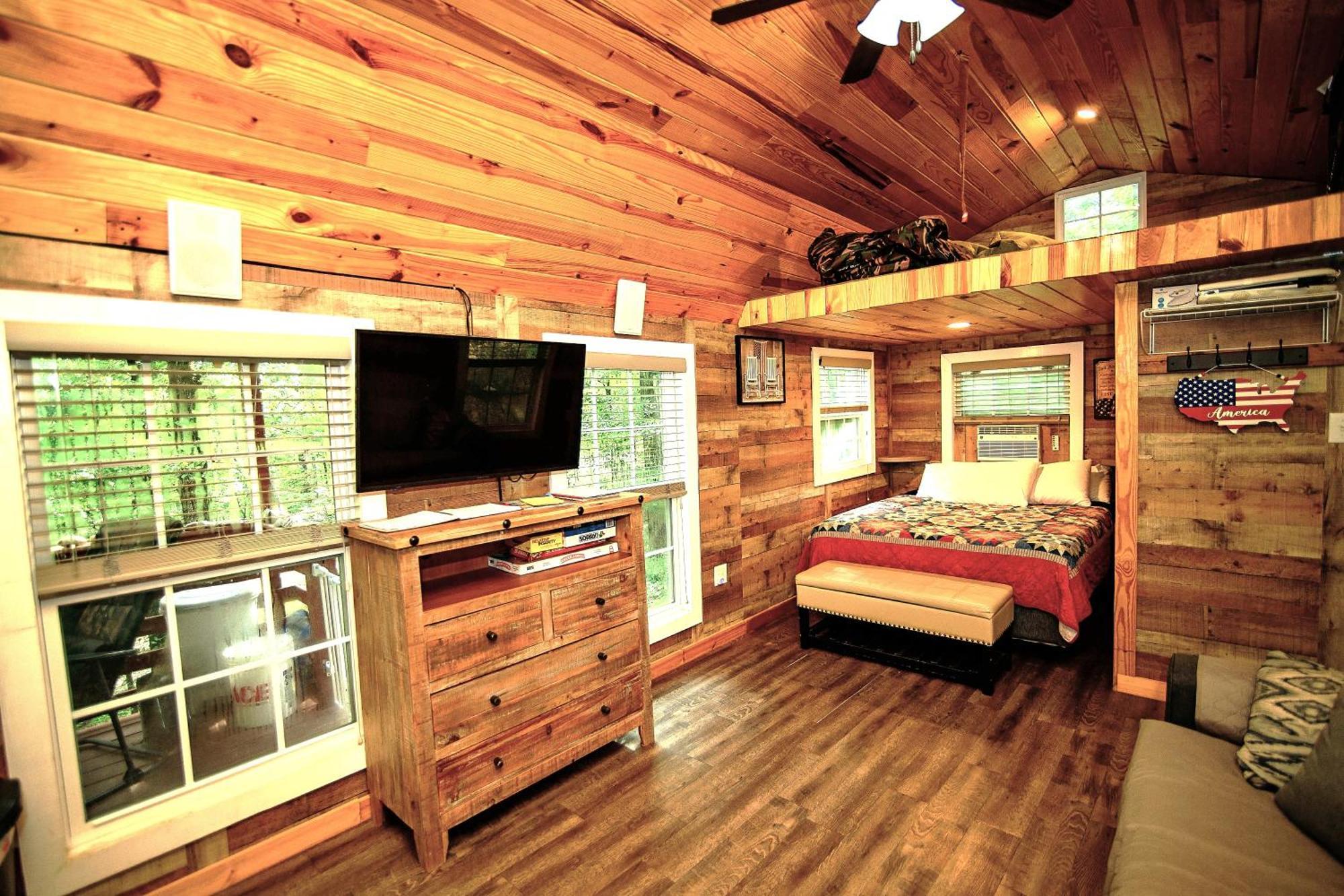 The Americana - Parker Creek Bend Cabins Мурфрисборо Экстерьер фото